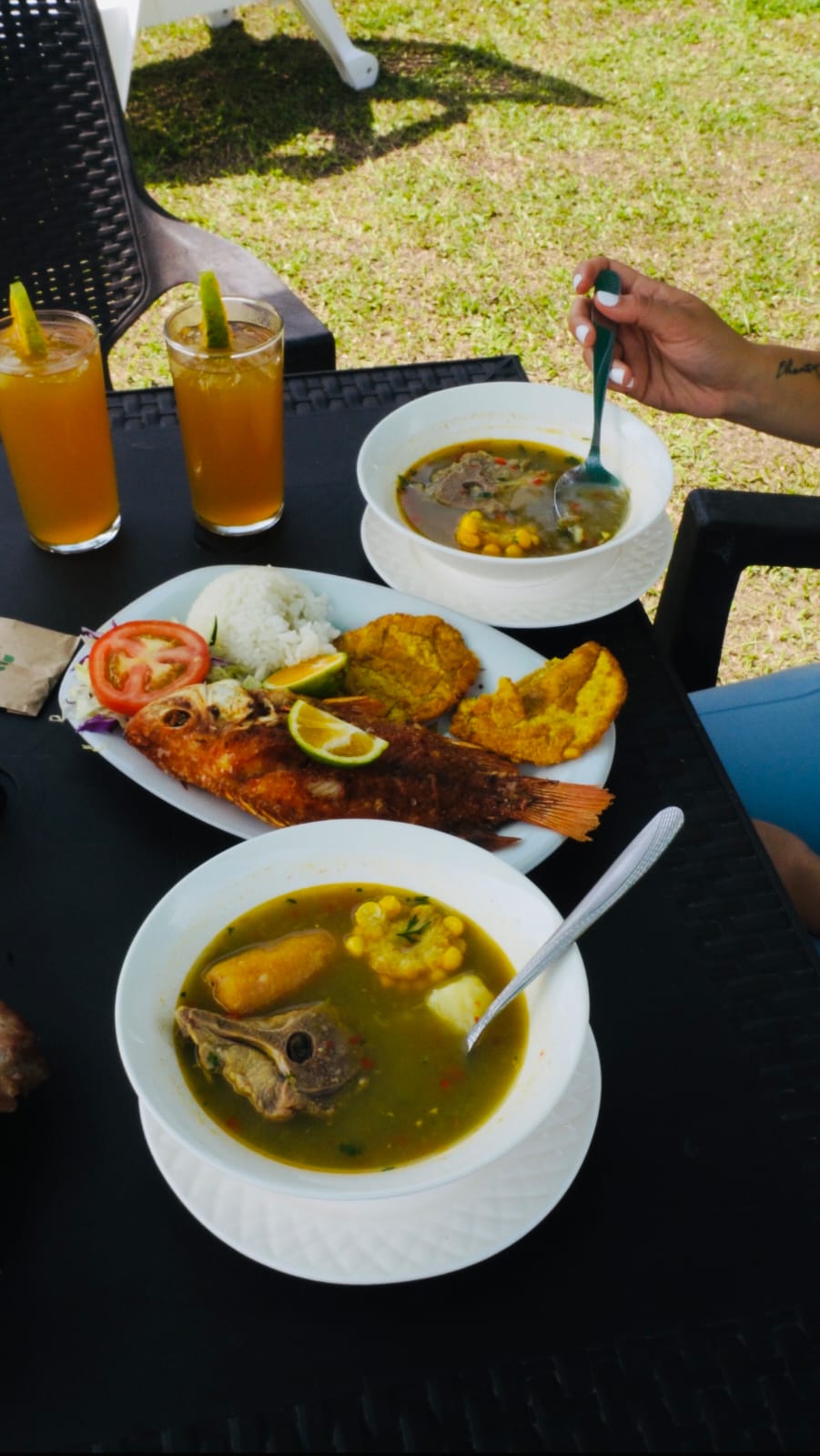 Almuerzo típico de la región